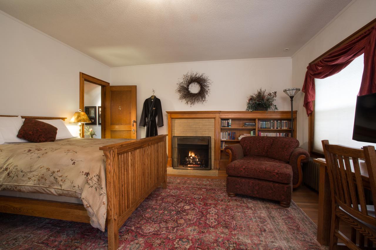 Stewart Inn Wausau Εξωτερικό φωτογραφία