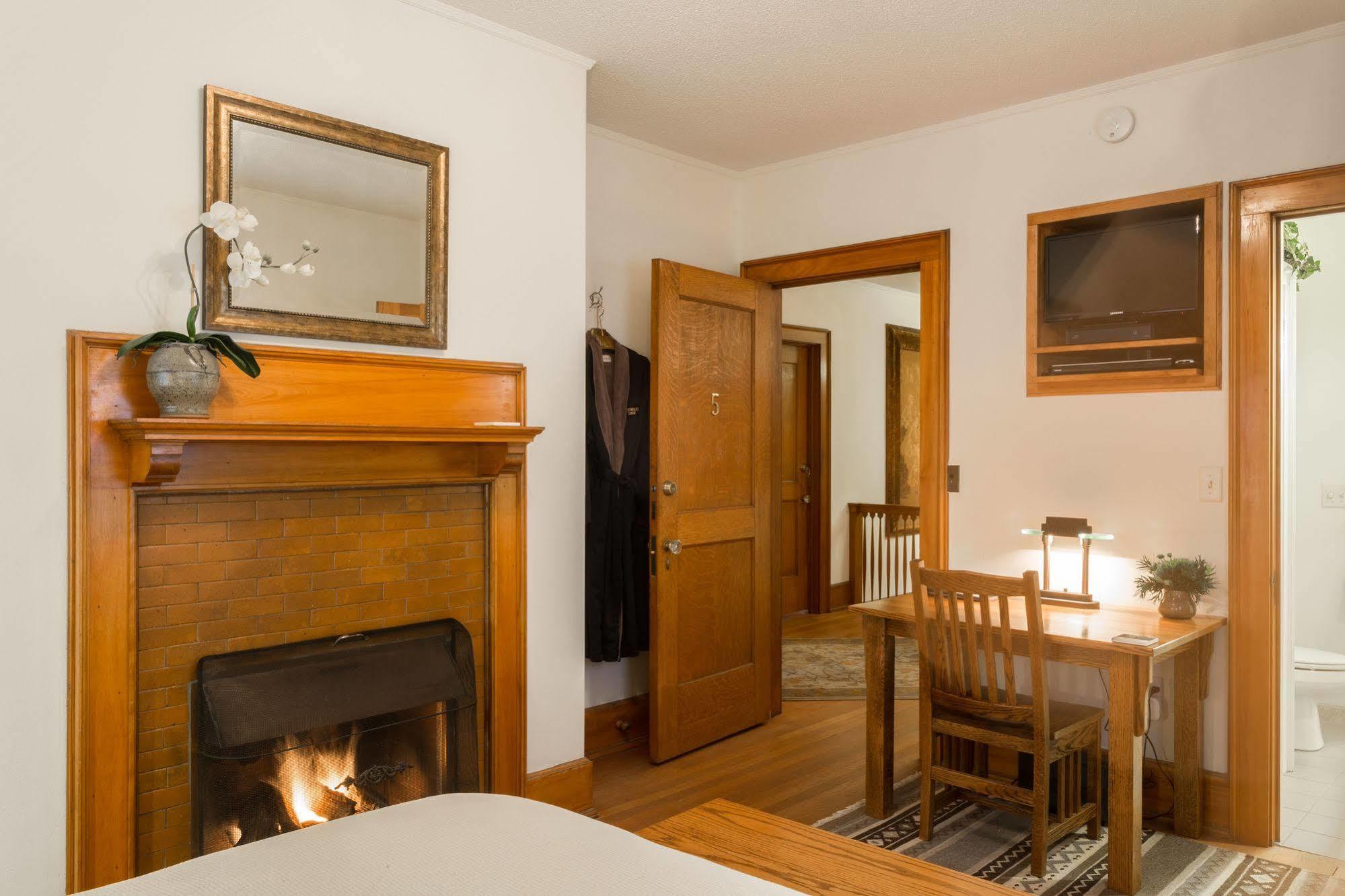 Stewart Inn Wausau Εξωτερικό φωτογραφία